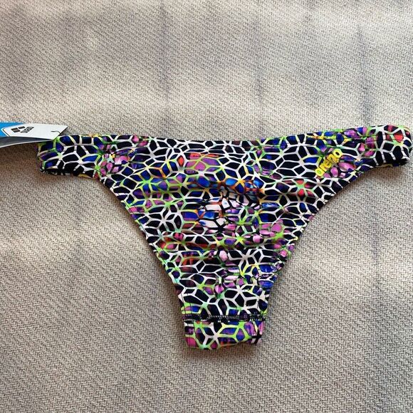 Arena Max Life Geometric Multicolor Swim Bikini Bottoms Size Medium NWT $78 - Picture 4 of 7